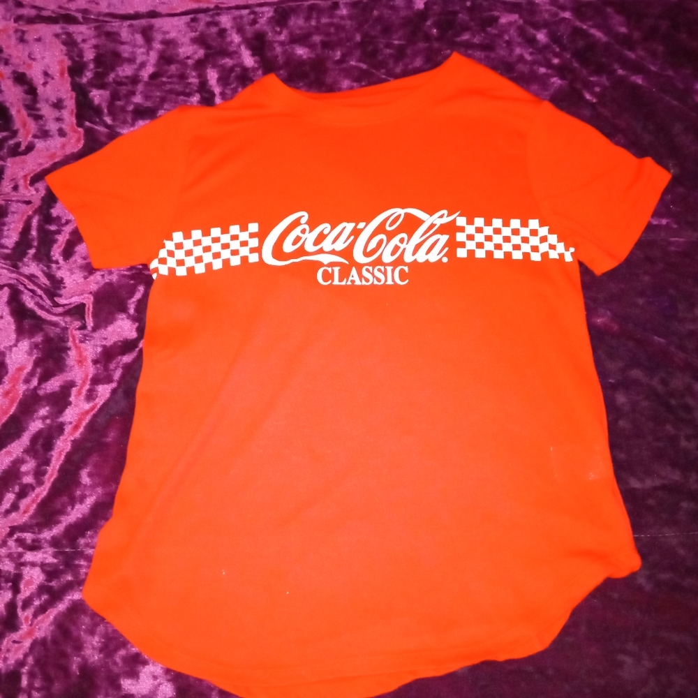 Red coca-cola tee